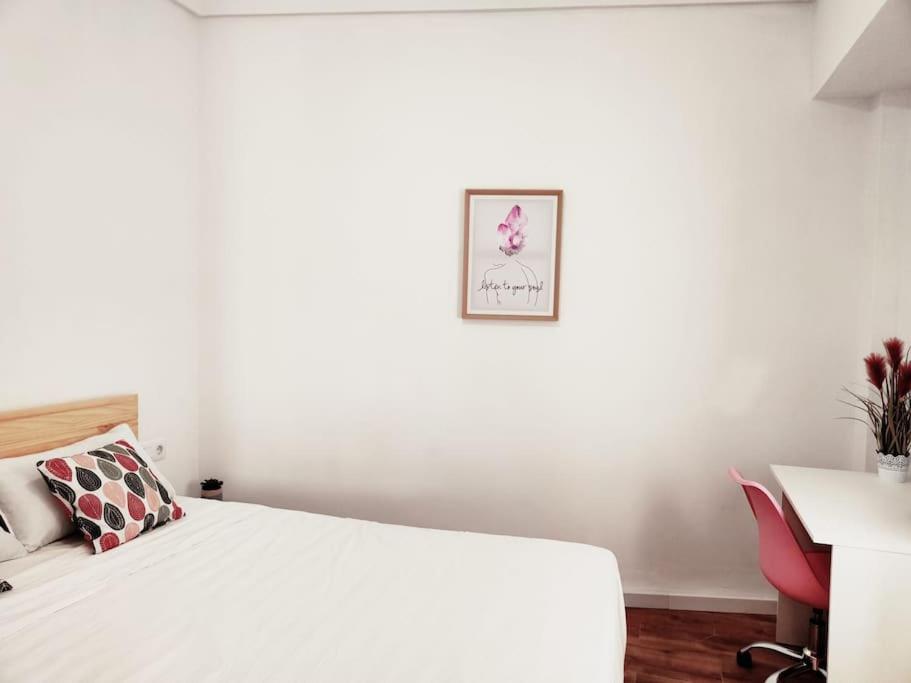 Centrico Conjunto Habitacional อาลิกันเต ภายนอก รูปภาพ