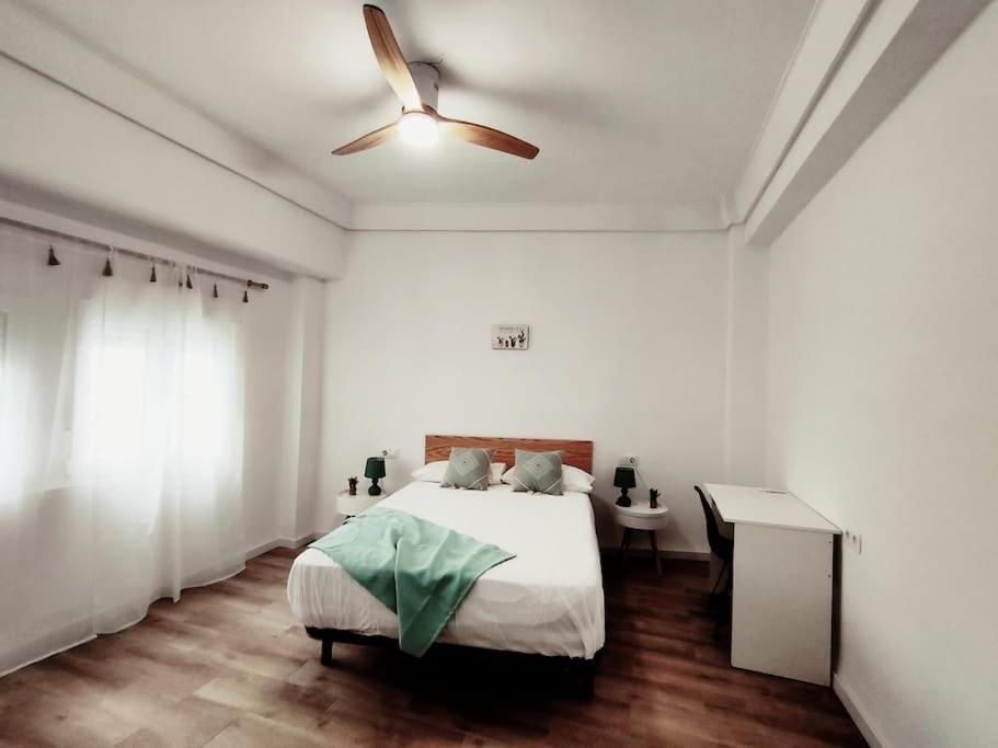 Centrico Conjunto Habitacional อาลิกันเต ภายนอก รูปภาพ
